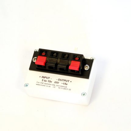 REGULADOR DE TENSION 6V